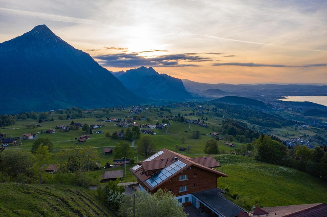 Auszeit-Hotel Z Aeschiried Aeschi Bei Spiez エクステリア 写真